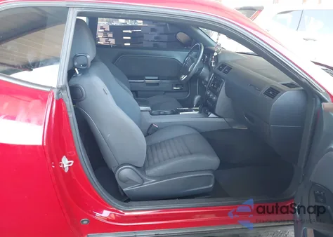 2012 Dodge Challenger Sxt z USA, uszkodzony, nr VIN 2C3CDYAG2CH235712